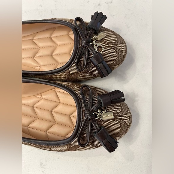 Coach Benni Signature Jacquard Flats-Khaki/Mahogany (Size 6,Like New) - Picture 7 of 8